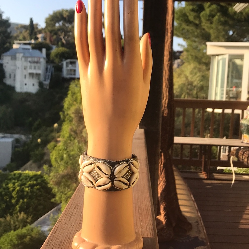 Cowrie shell bracelet 6” in length